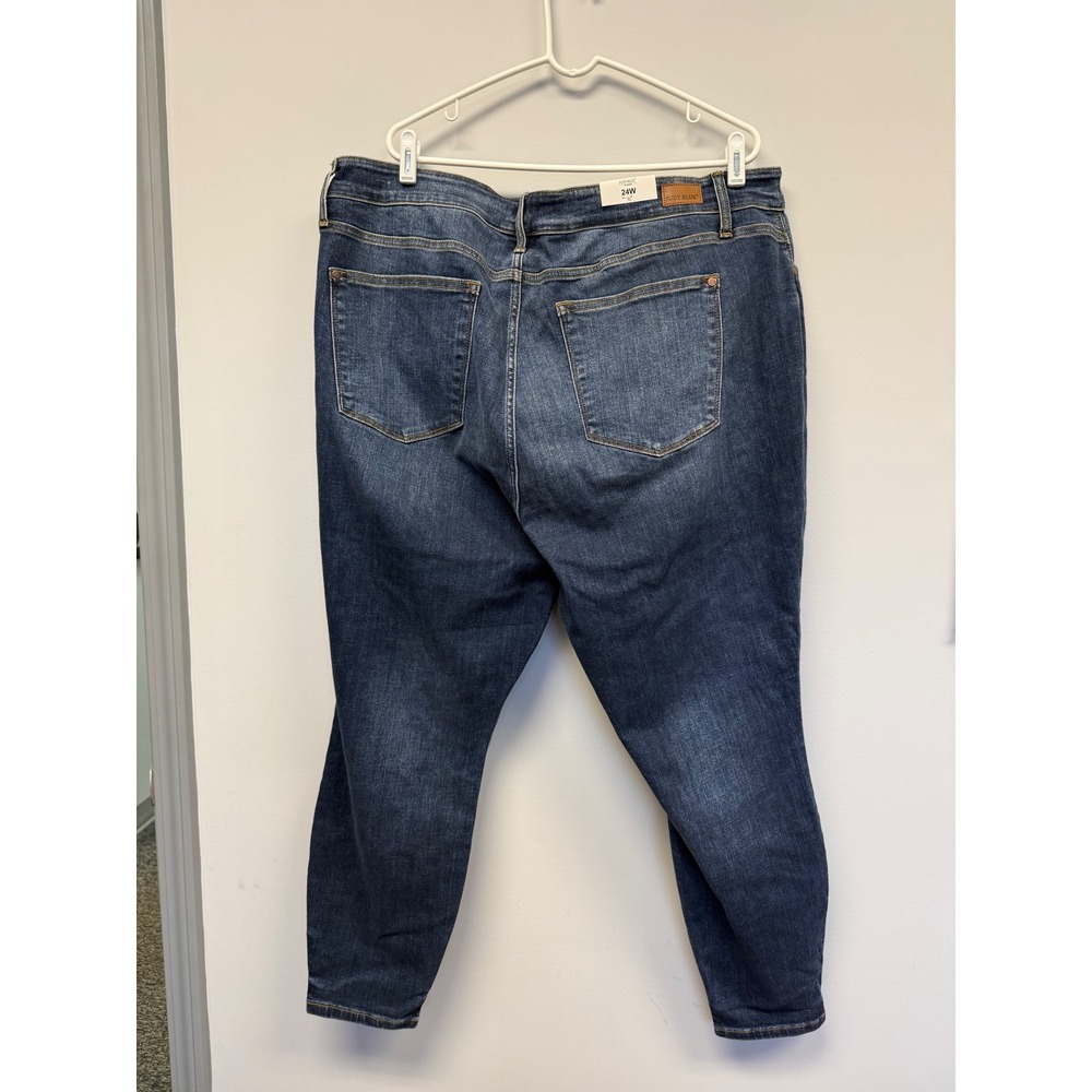 Judy Blue Mid Rise Skinny Jeans Medium Stone Wash JB82252MD Womens 24W NWT - Picture 3 of 4
